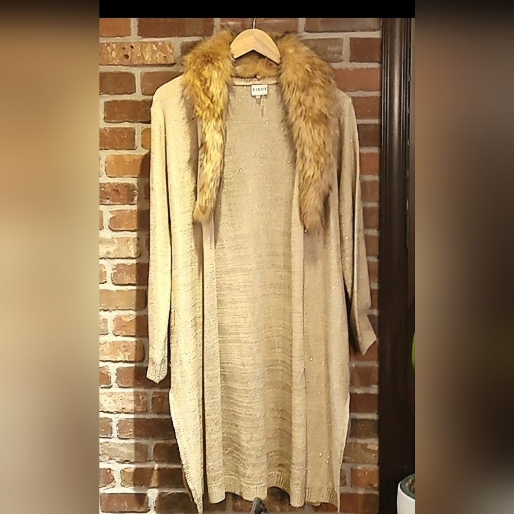 Long cardigan w/ faux fur